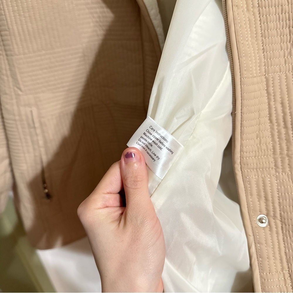 Gallery Woman’s 3X Tan Quilted Button Zip Snap Closure Overcoat Jacket - Picture 4 of 7